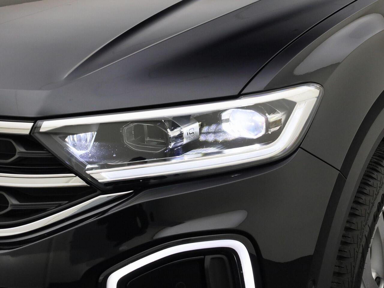 Volkswagen T-Roc 1.5TSI/150PK Style DSG · Navigatie · Trekhaak · Apple/Android carplay · Clima · Stoelverwarming & massage · Garantie tot december 2026