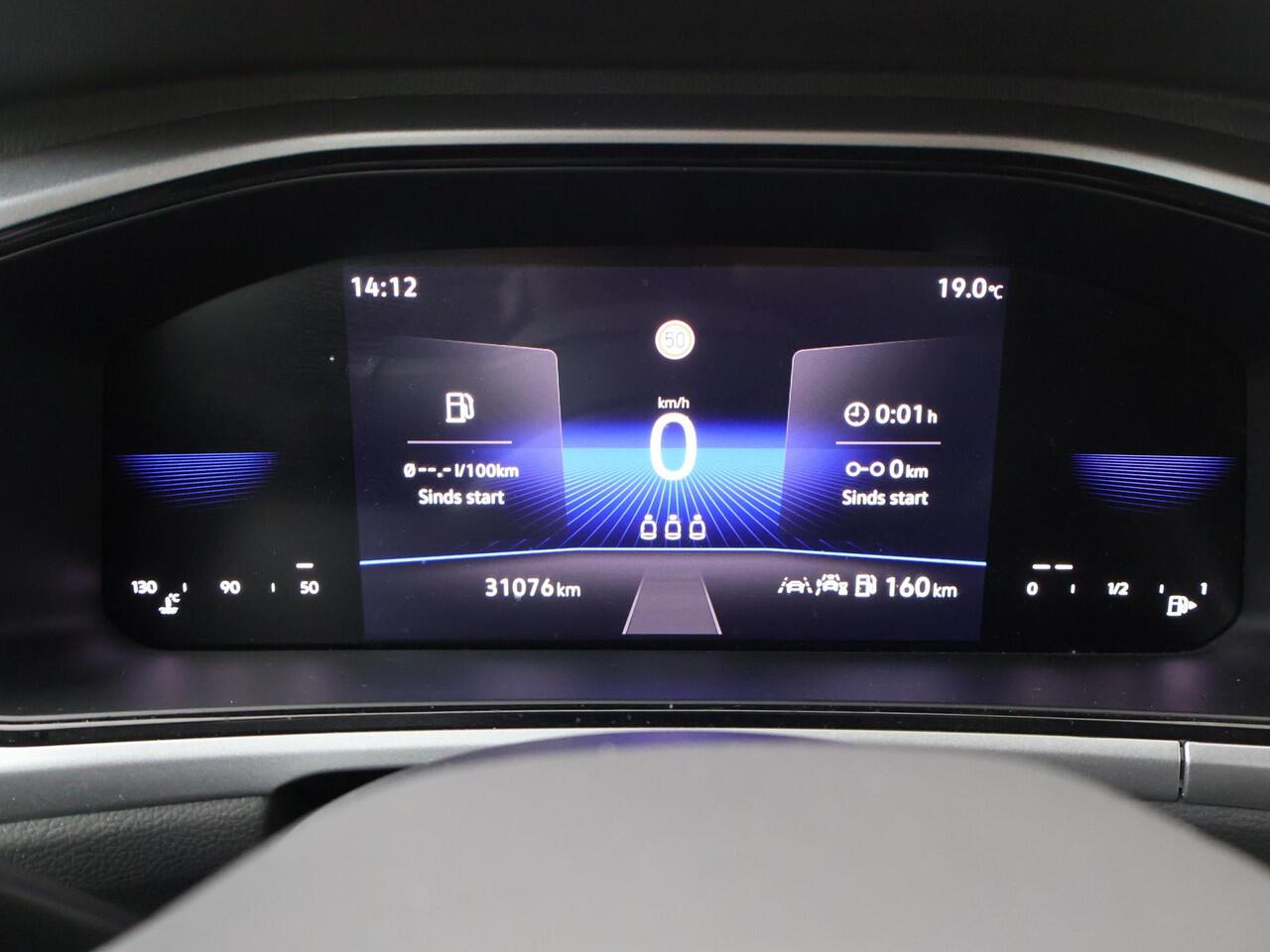 Volkswagen T-Roc 1.0 TSI Life Edition | 116 PK | Climate control | LED verlichting | Achteruitrijcamera |