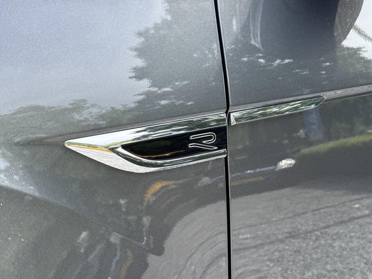 Volkswagen T-Roc 1.5 TSI 150pk DSG R-Line (Trekhaak,Camera,IQ,Virtual)