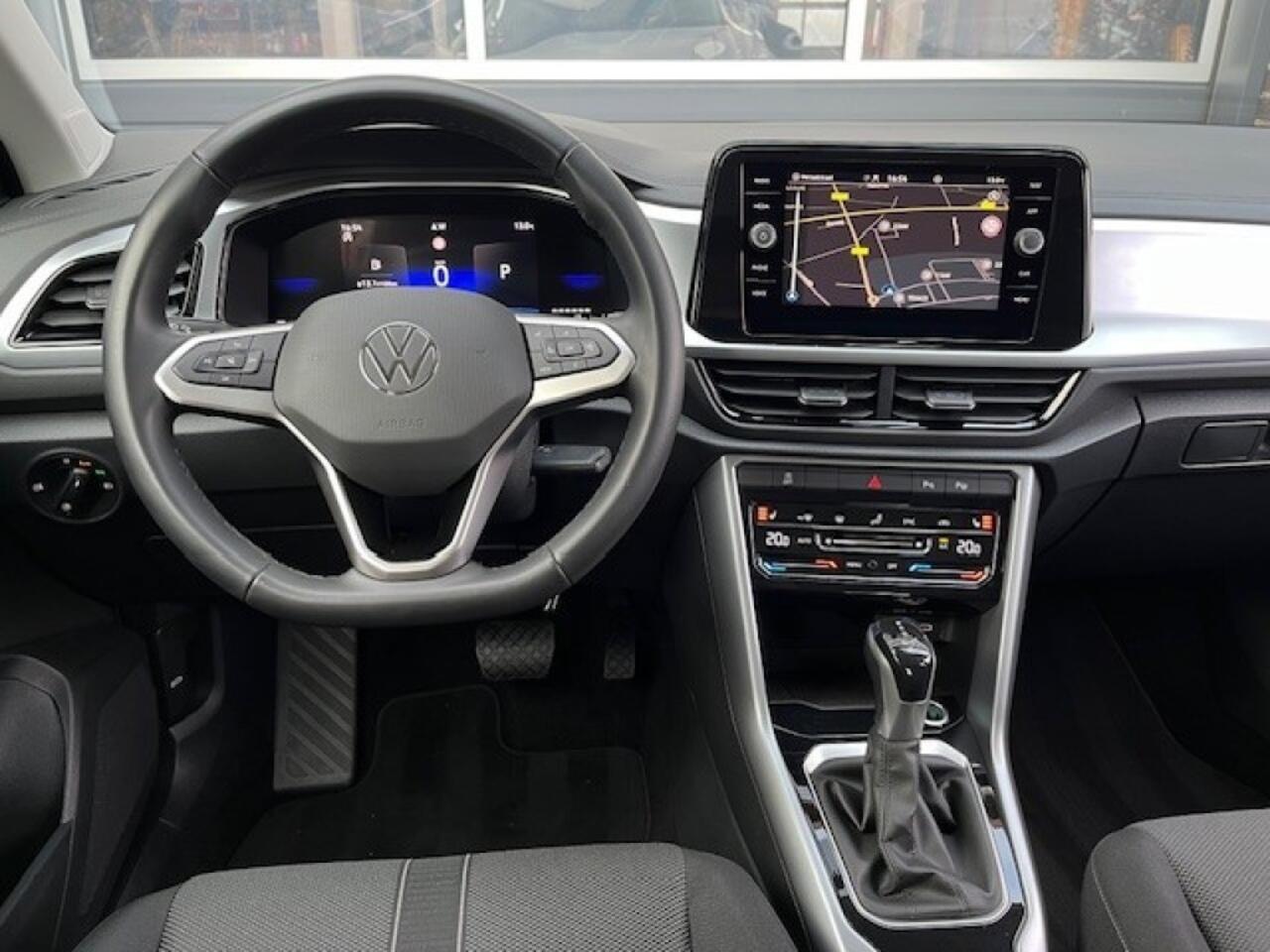 Volkswagen T-Roc 1.5 TSI AUT. LIFE VIRTU - NAVI - AFN. TREKH. - PDC