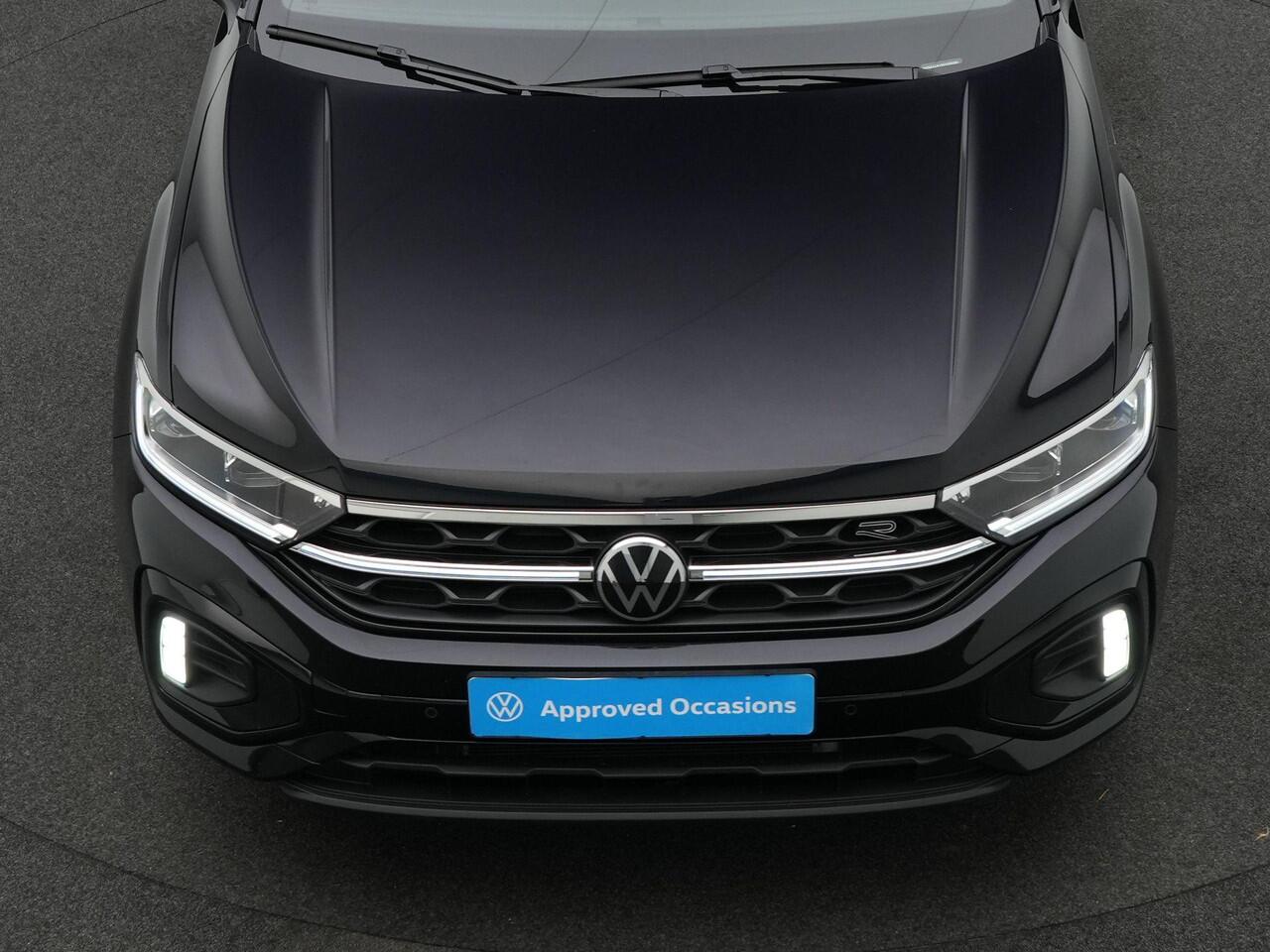 Volkswagen T-Roc 1.5 TSI 150 pk DSG R-Line | IQ Light | Parkeersensoren voor/achter | Adaptive Cruise | Carplay