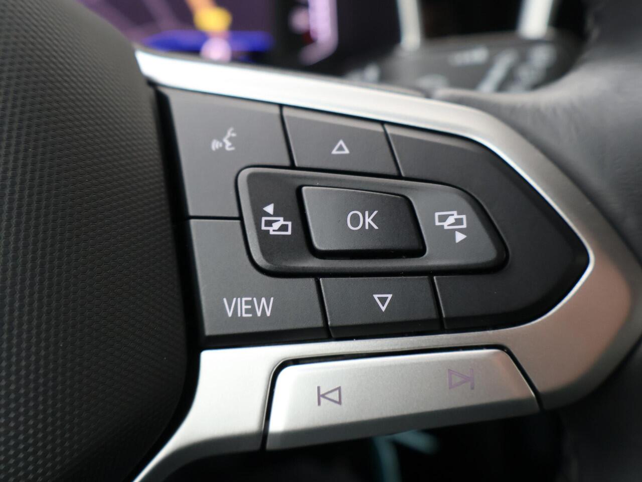 Volkswagen T-Roc 1.5 TSI R-Line | 150 PK | Automaat | Navigatiesysteem | Adaptive cruise control | R-Line |