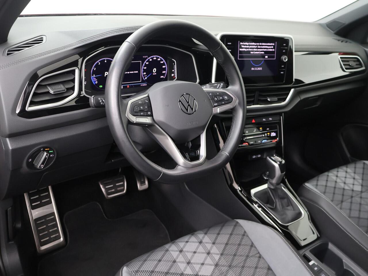 Volkswagen T-Roc 1.5 TSI R-Line | 150 PK | Automaat | Navigatiesysteem | Adaptive cruise control | R-Line |