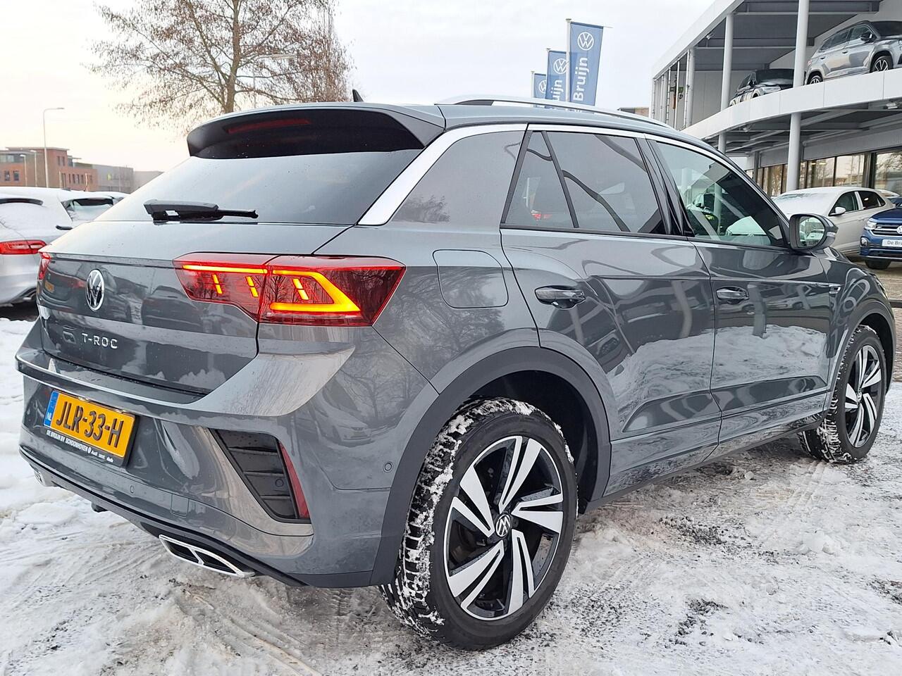 Volkswagen T-Roc 1.5 TSI 150pk DSG R-Line (Trekhaak,Camera,IQ,Navi)