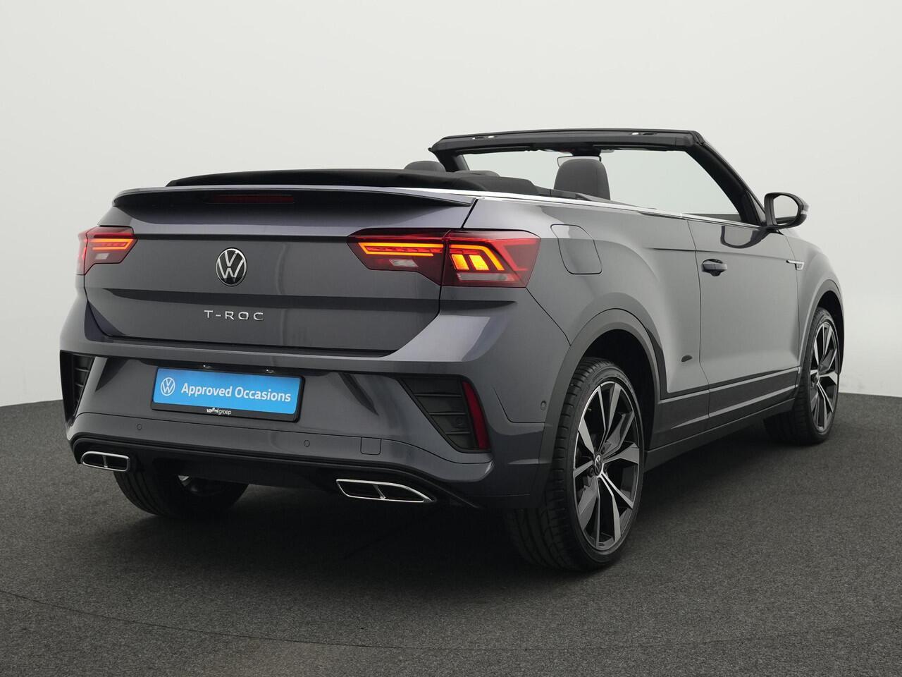 Volkswagen T-Roc Cabrio 1.5 TSI 150 pk DSG R-Line | Achteruitrijcamera | Stoelverwarming | Carplay | 19 inch