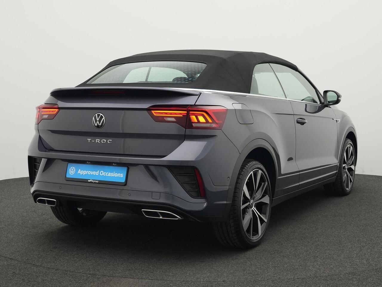 Volkswagen T-Roc Cabrio 1.5 TSI 150 pk DSG R-Line | Achteruitrijcamera | Stoelverwarming | Carplay | 19 inch