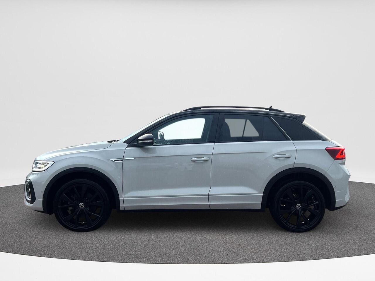Volkswagen T-Roc 1.5 TSI R-Line Business | Pano | Vol! | | 150Pk | Automaat | Trekhaak Afneembaar | Elec A-Klep |