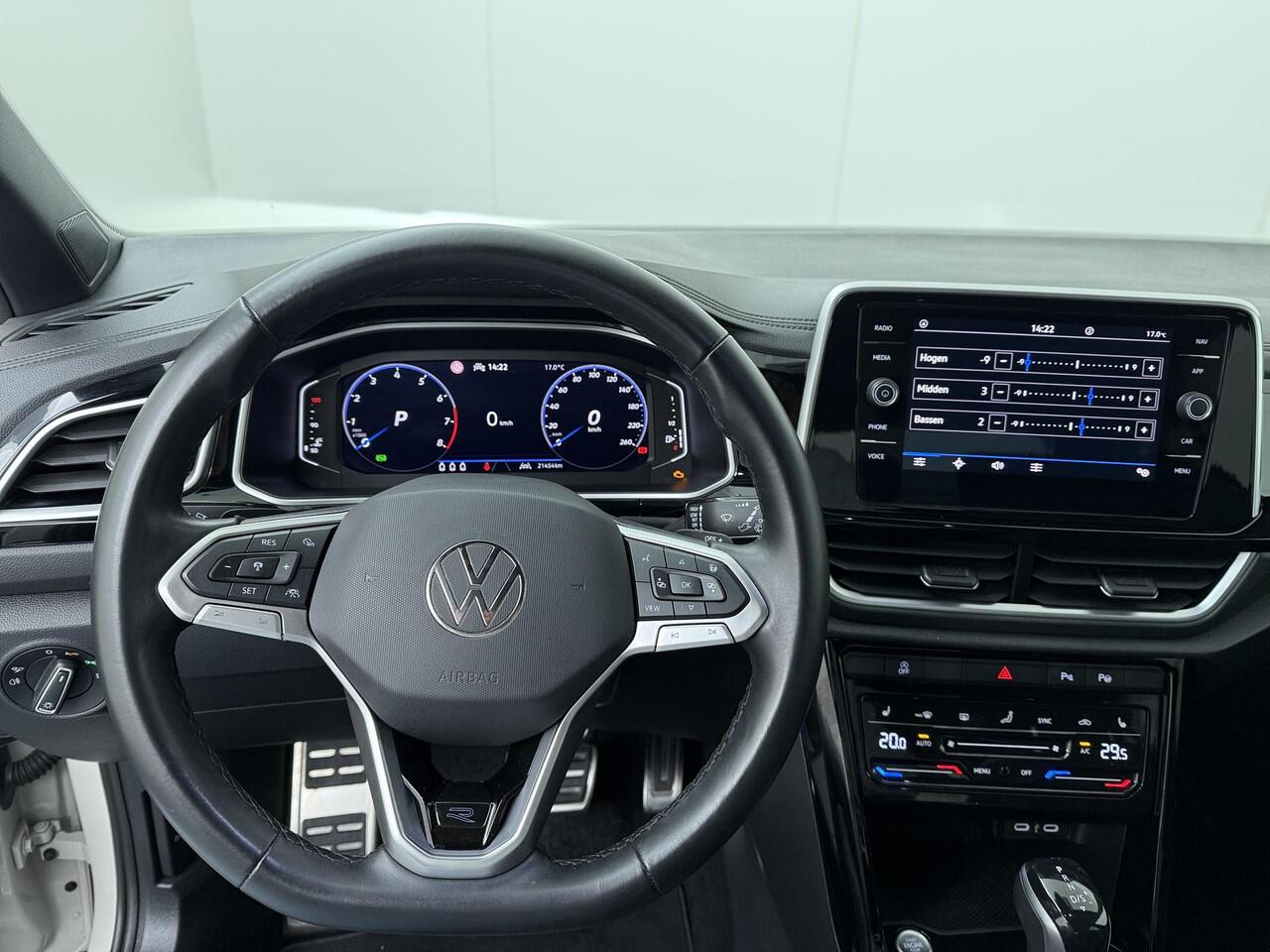 Volkswagen T-Roc 1.5 TSI R-Line Edition | 150 PK | Automaat | Adaptive cruise control | dodehoek detectie | 18" LM velgen | R-Line |