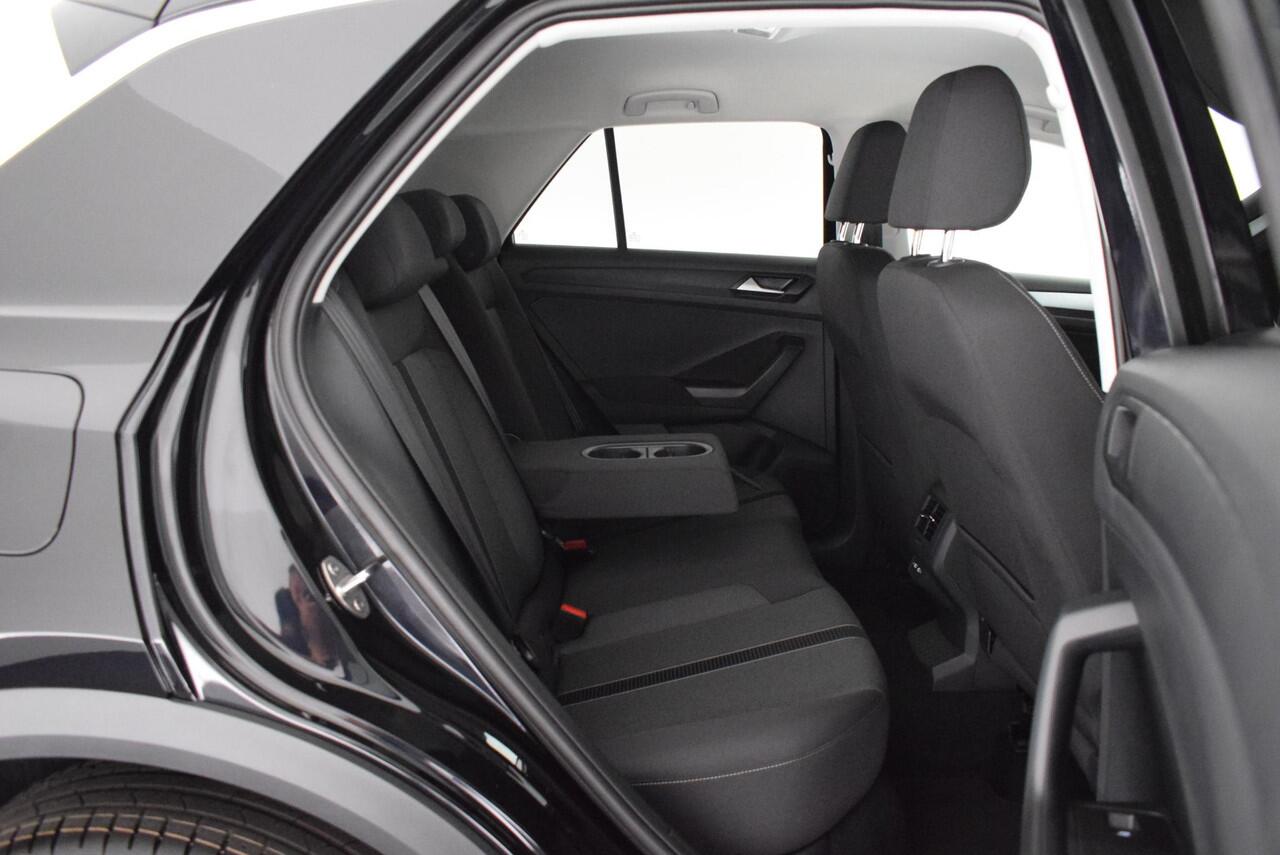 Volkswagen T-Roc 1.5 TSI 150pk DSG Life Edition Camera Keyless Led App-Connect