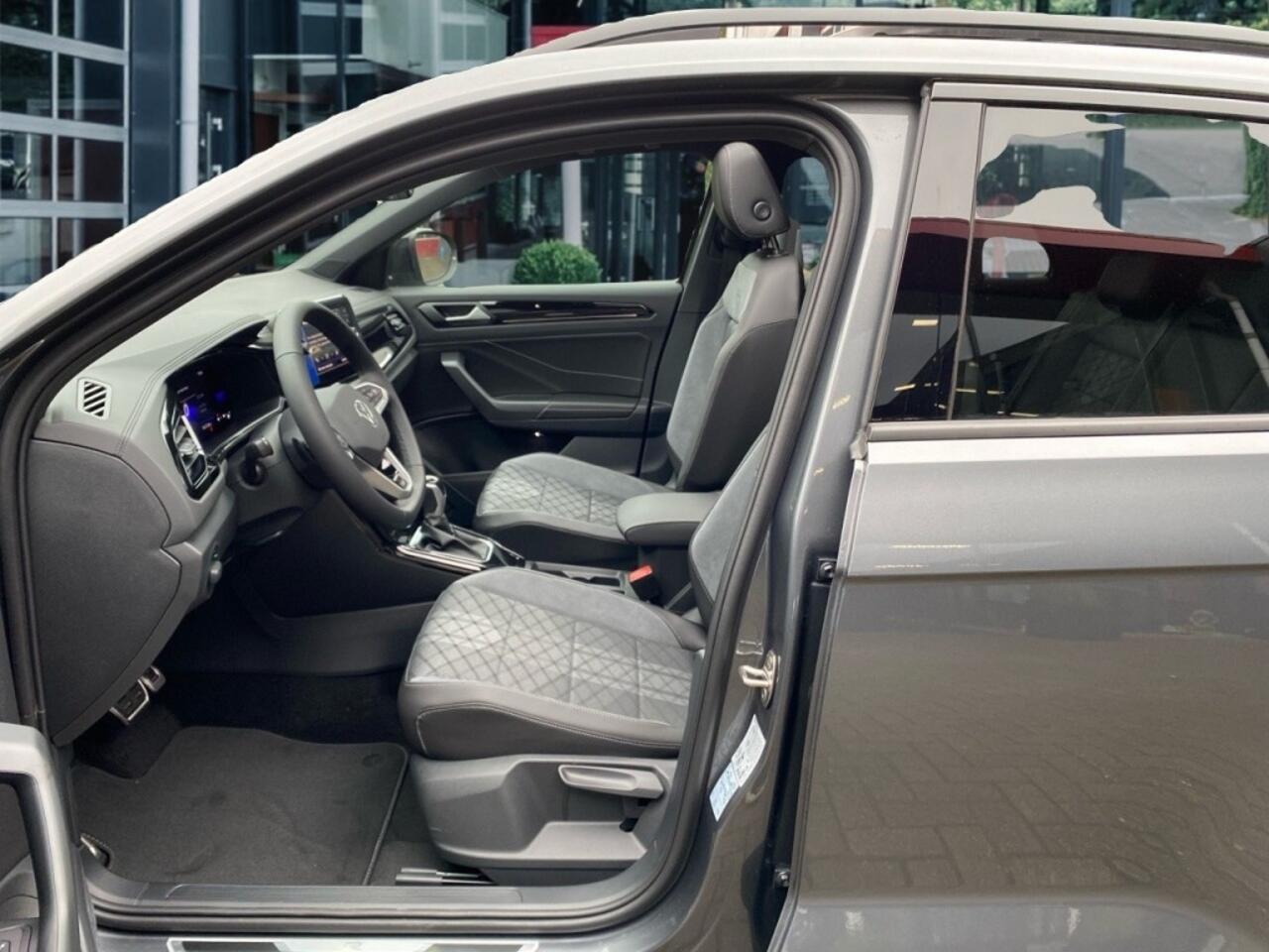 Volkswagen T-Roc 1.5 TSI DSG R-LINE BLACK-OPTIC PANO-DAK/CAMERA/CARPLAY/ACC/STOEL