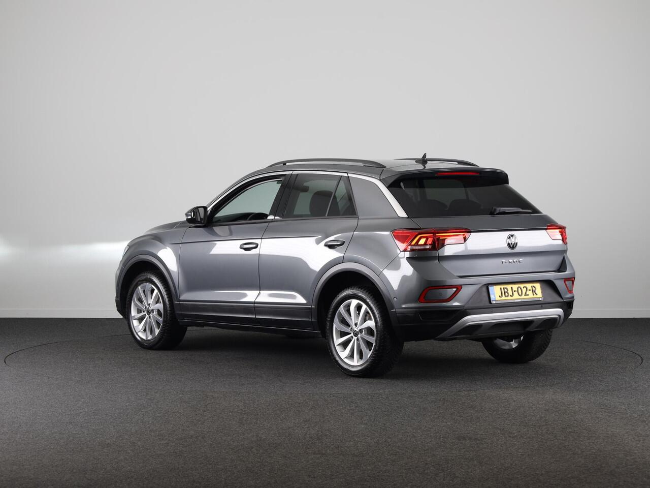 Volkswagen T-Roc 1.5 TSI Life Edition 150 PK DSG | Navigatie | Parkeercamera | Keyless entry |