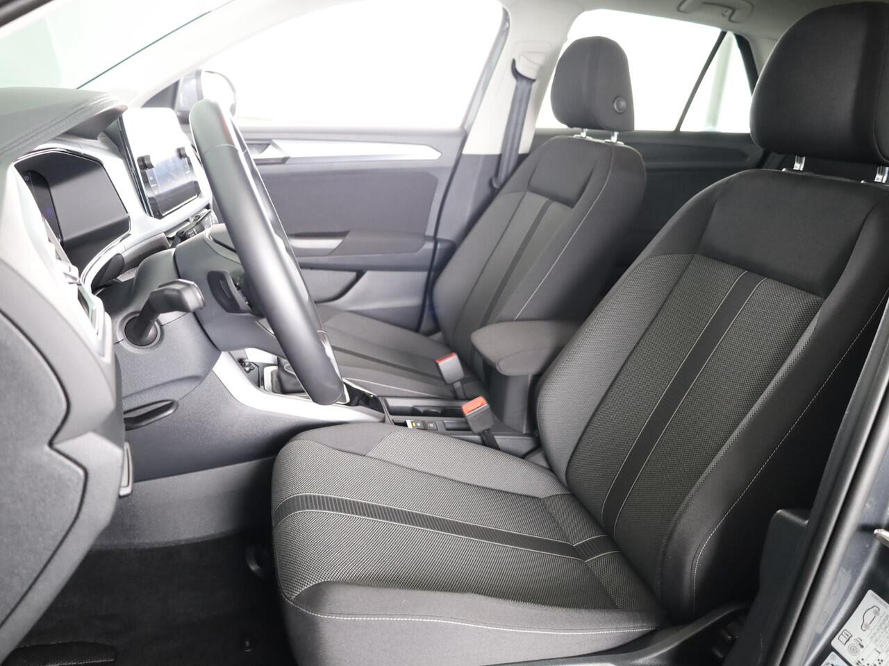 Volkswagen T-Roc 1.5 TSI Life Edition 150 PK DSG | Navigatie | Parkeercamera | Keyless entry |