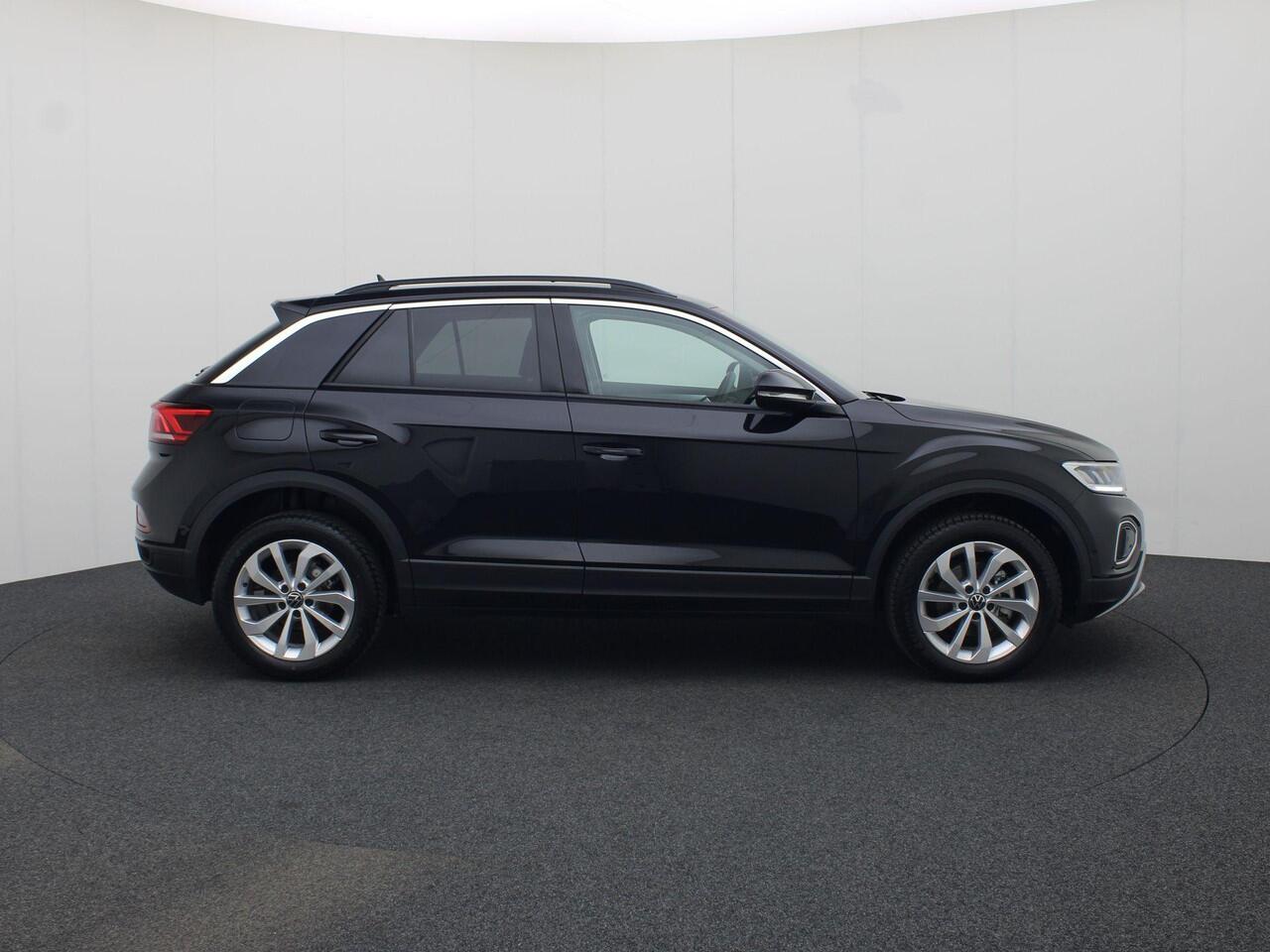 Volkswagen T-Roc 1.5TSI/150PK Life DSG · Navigatie · Apple/Android · Camera + Parkeersensoren · Garantie tot februari 2027