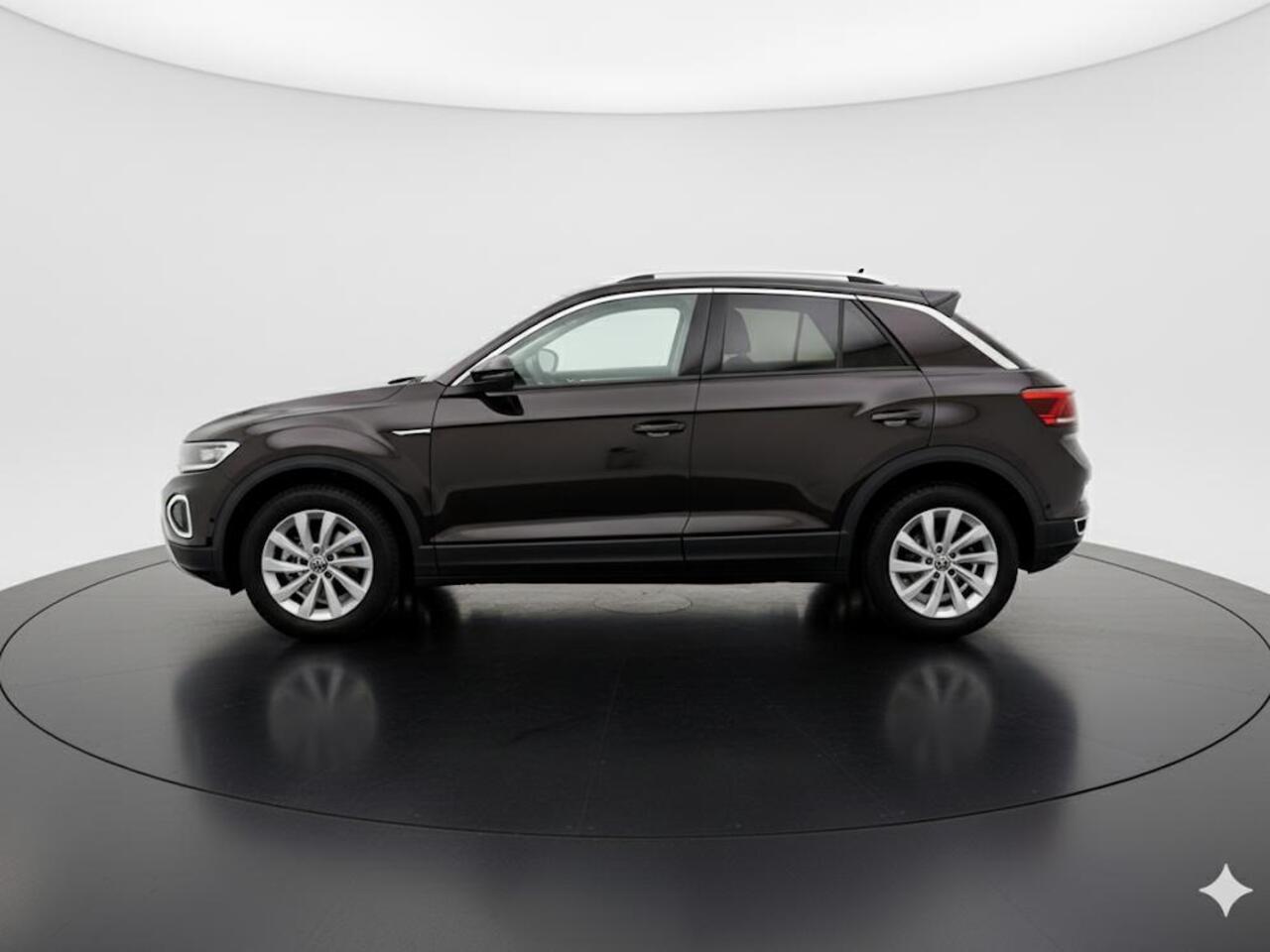 Volkswagen T-Roc 1.5 TSI Style 150 PK DSG | Private lease vanaf ¤641,-| Trekhaak afneembaar | Navigatie | Stoel verwarming en massage | Alcantara |