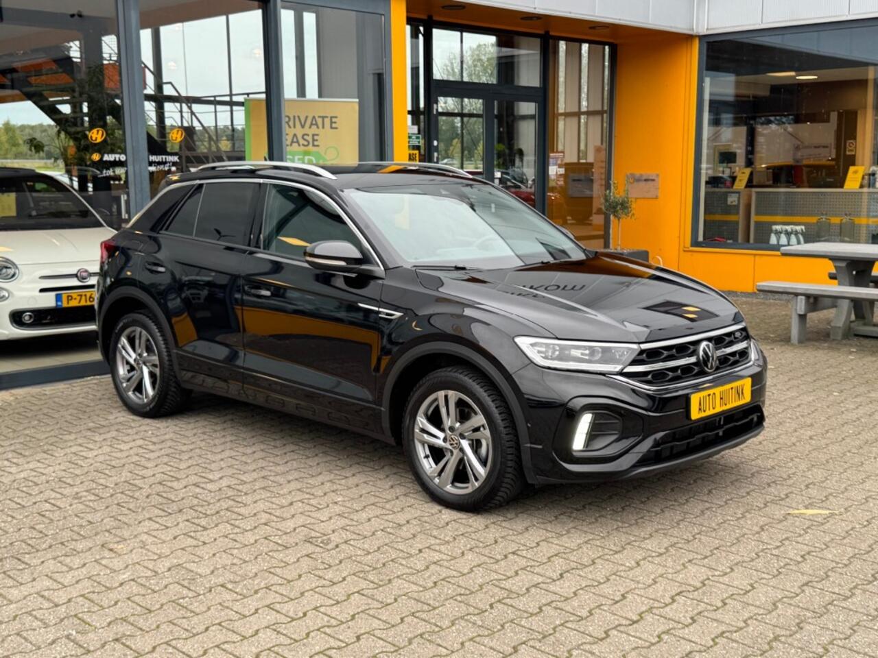 Volkswagen T-Roc 1.5 TSI 150 pk DSG R Line - Navi - camera - stoelverw - trekhaak