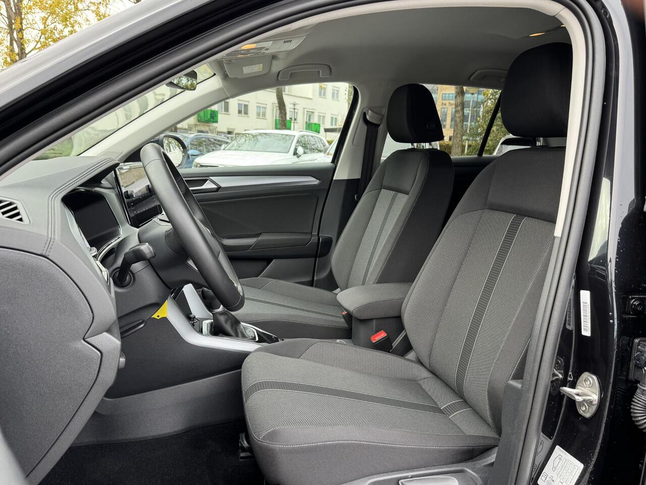 Volkswagen T-Roc 1.5 TSI 150pk DSG Edition (Camera,Virtual,Acc,Clima)