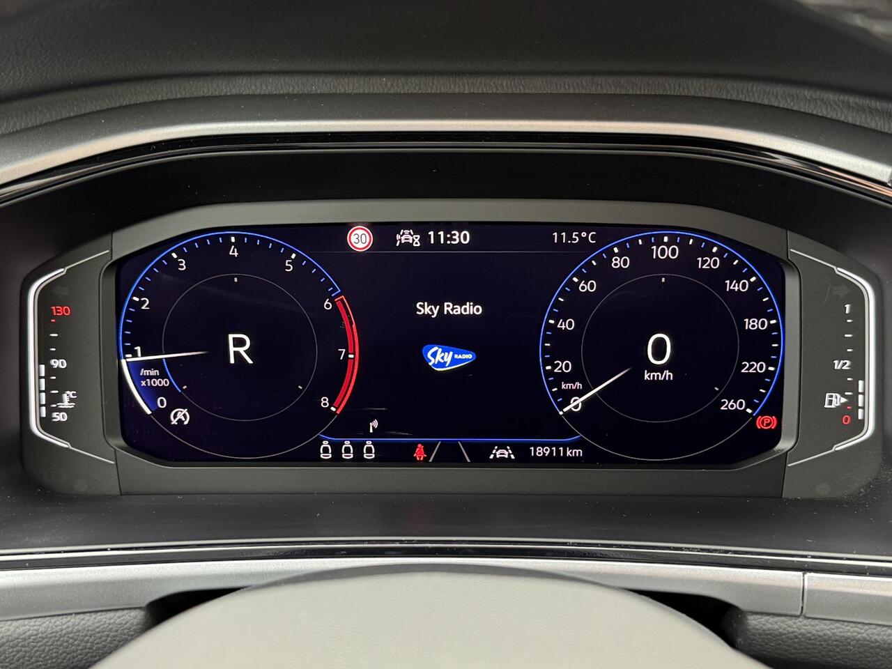 Volkswagen T-Roc 1.5 TSI 150pk DSG Edition (Camera,Virtual,Acc,Clima)