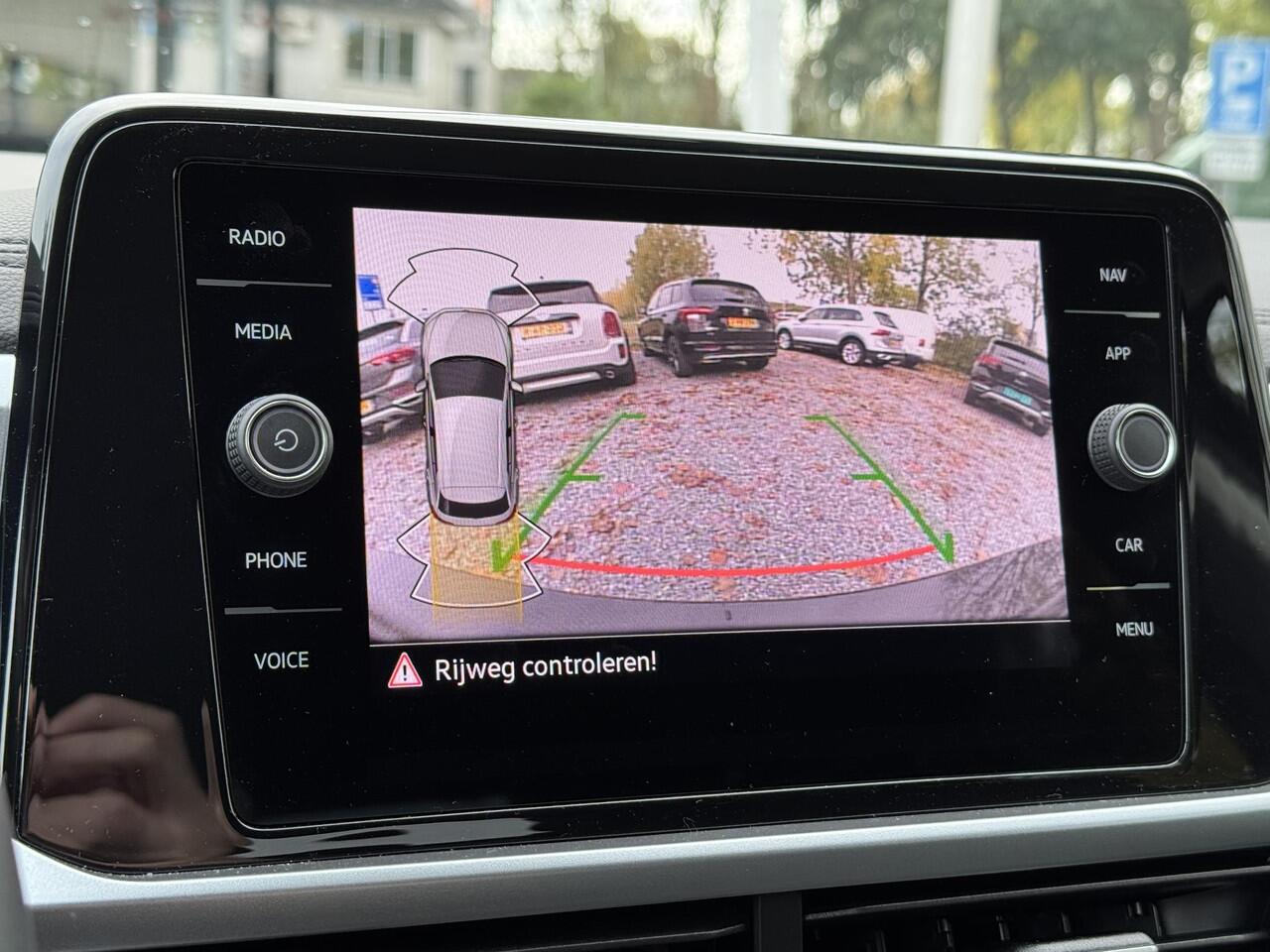 Volkswagen T-Roc 1.5 TSI 150pk DSG Edition (Camera,Virtual,Acc,Clima)