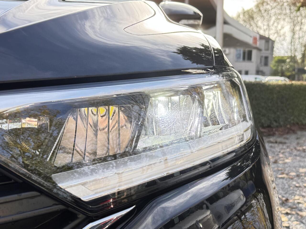 Volkswagen T-Roc 1.5 TSI 150pk DSG Edition (Camera,Virtual,Acc,Clima)