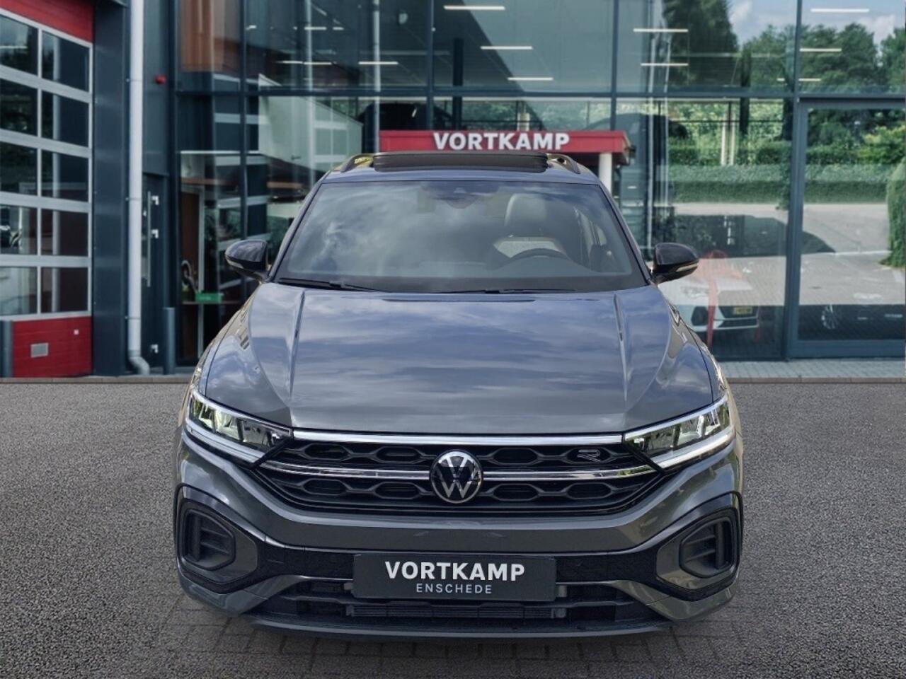 Volkswagen T-Roc 1.5 TSI DSG R-LINE BLACK-OPTIC PANO-DAK/TREKHAAK/CAMERA/CARPLAY/ACC