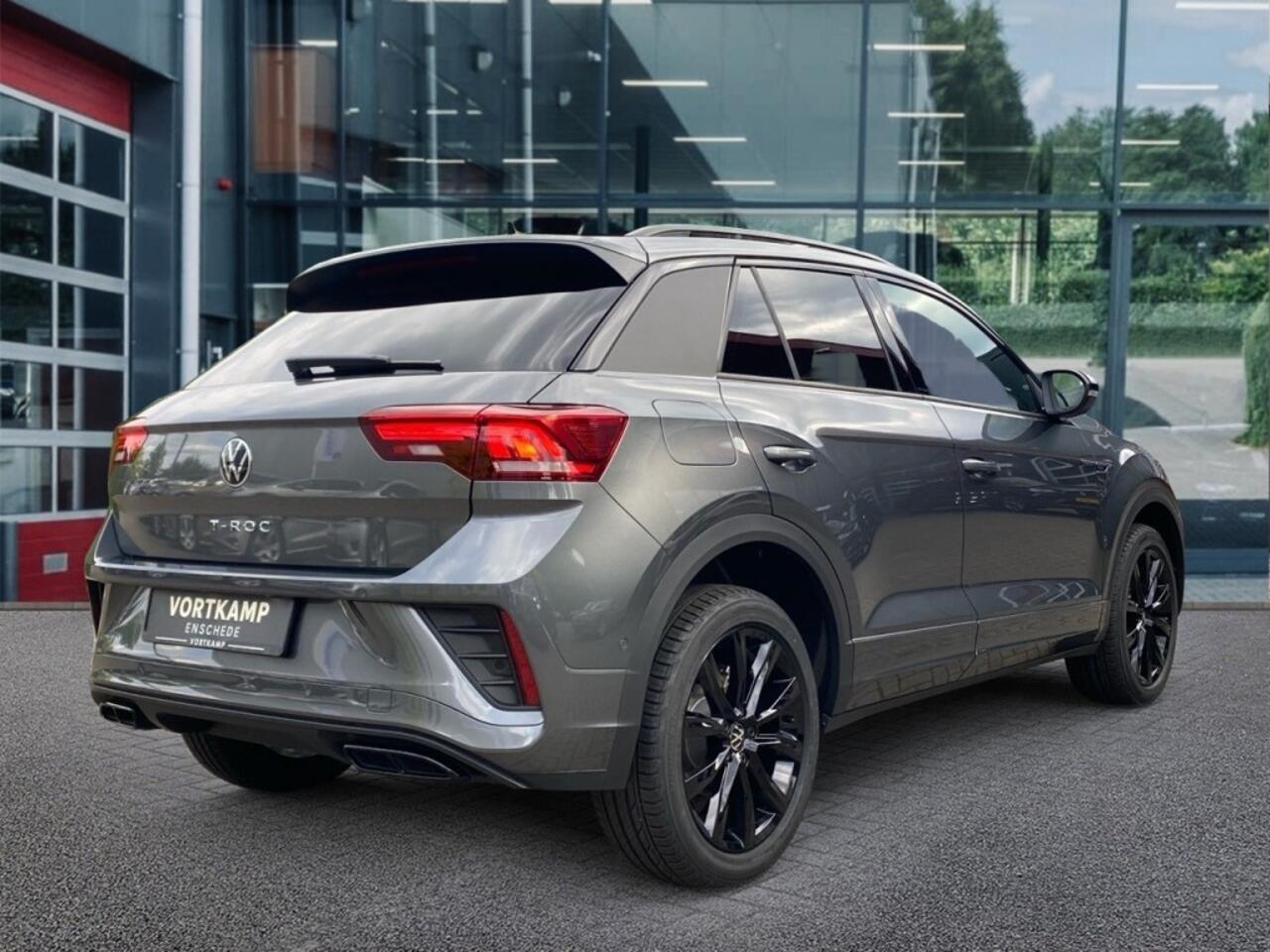 Volkswagen T-Roc 1.5 TSI DSG R-LINE BLACK-OPTIC PANO-DAK/TREKHAAK/CAMERA/CARPLAY/ACC