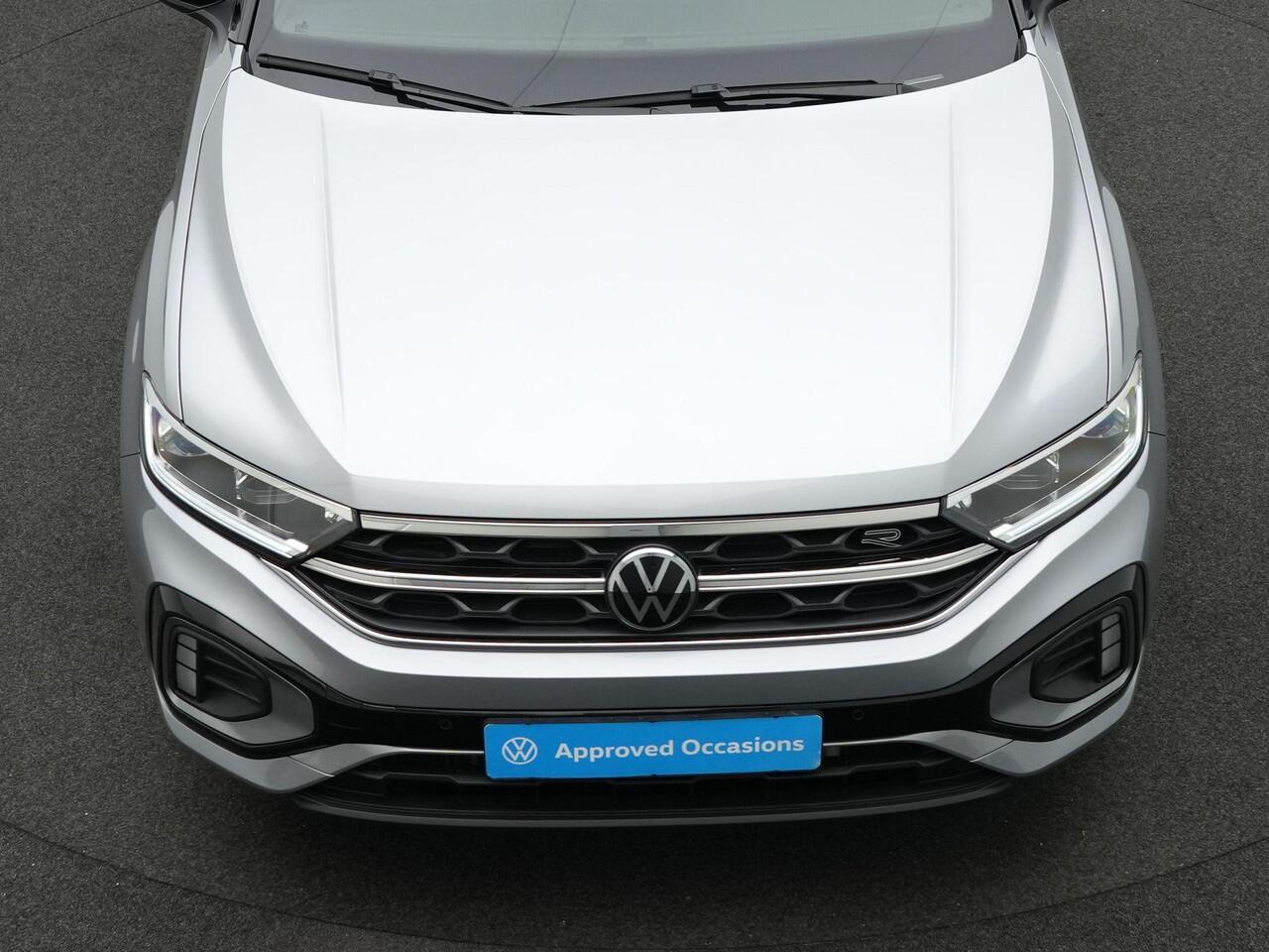 Volkswagen T-Roc 1.5 TSI 150 pk DSG R-Line | Trekhaak | Achteruitrijcamera | Navigatie | Stoelverwarming