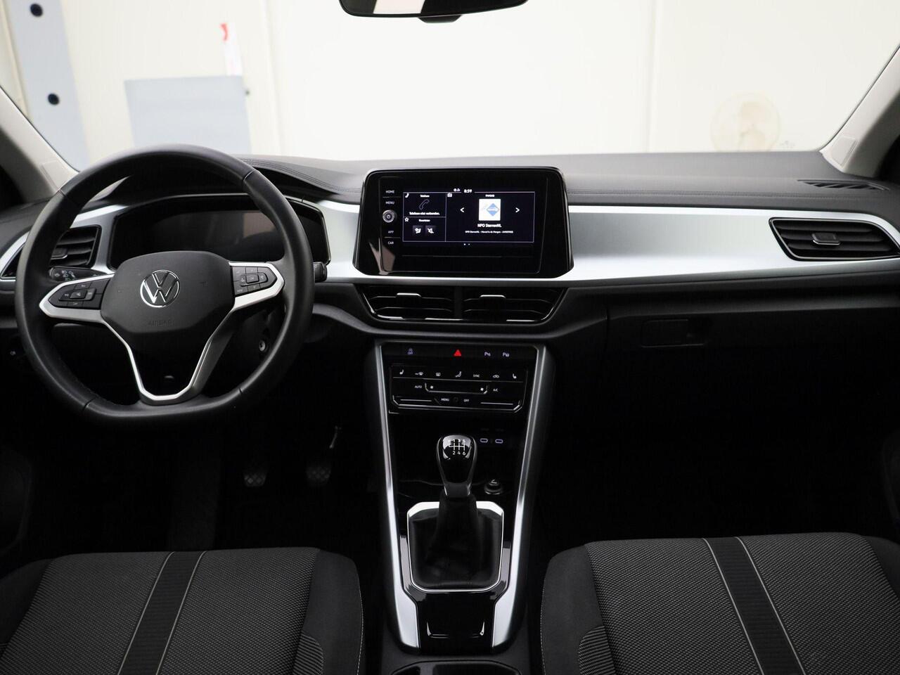 Volkswagen T-Roc 1.0TSI/116PK Life · Apple/Android · Stoelverwarming · LED · Garantie tot januari 2027