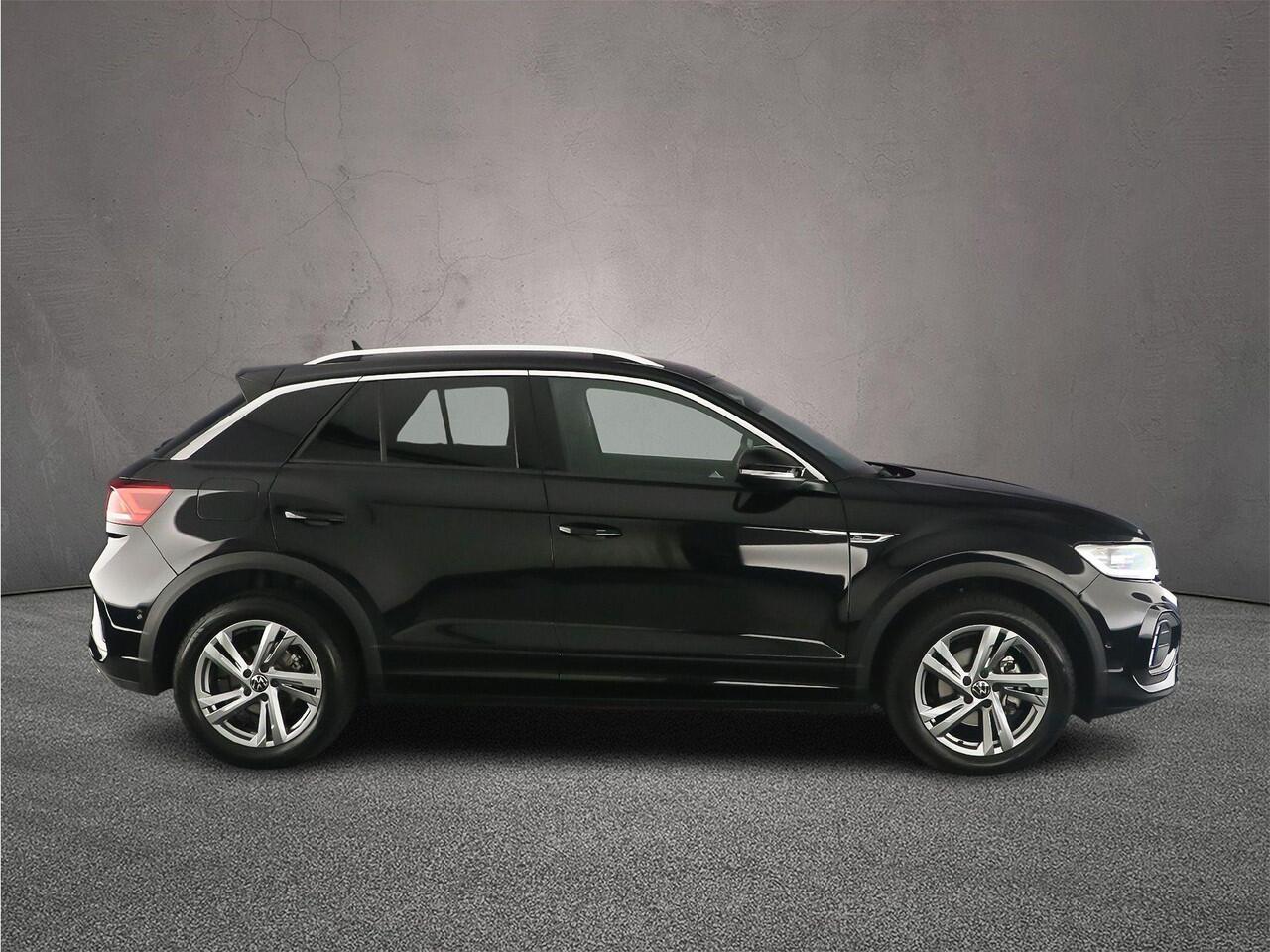 Volkswagen T-Roc R-Line Edition 1.5 TSI 150pk DSG Automaat Trekhaak, Navigatie, Adaptive cruise control, Achteruitrijcamera, LED koplampen, Parkeersensoren, Stoelverwarming