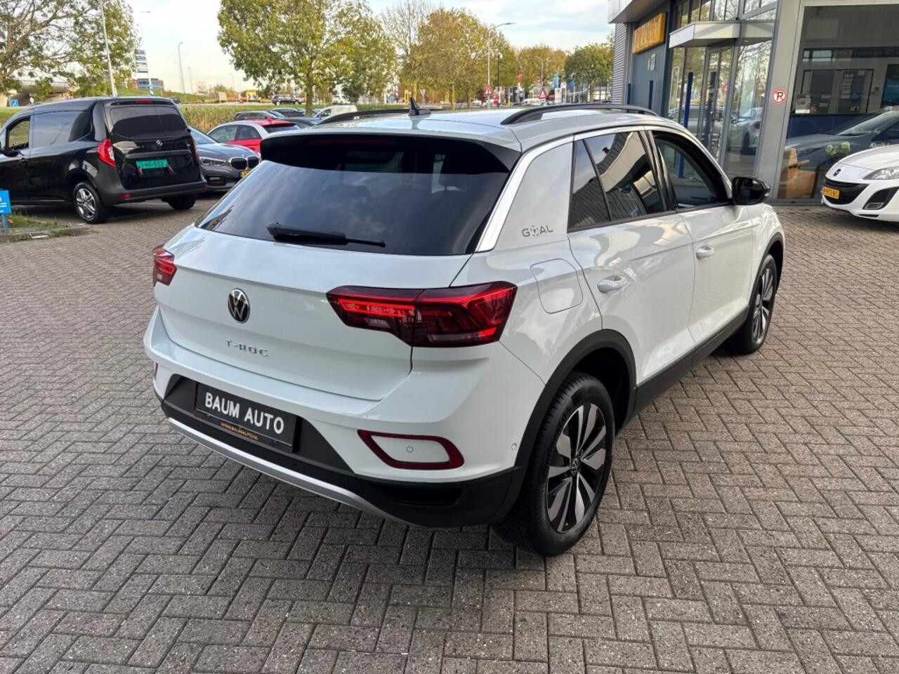 Volkswagen T-Roc 1.0 TSI GOAL EDITION AIRCO NAVI PDC LMV STOELVW