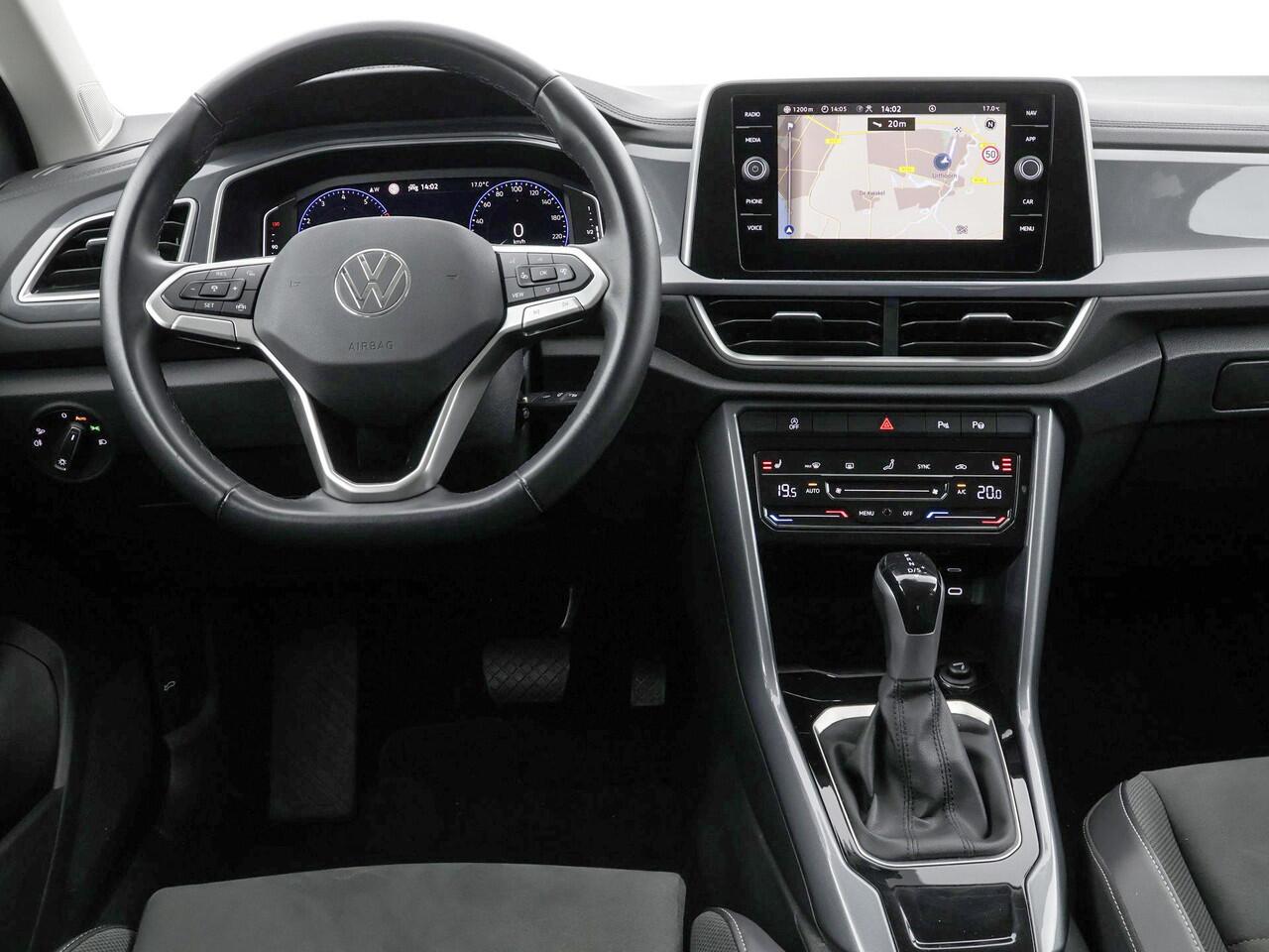 Volkswagen T-Roc 1.5 TSI 150pk DSG Style · Apple/Android Car Play · Afneembare Trekhaak · Massagefunctie Bestuurder · Stoelverwarming · Sportstoelen · Garantie t/m 07-01-2027