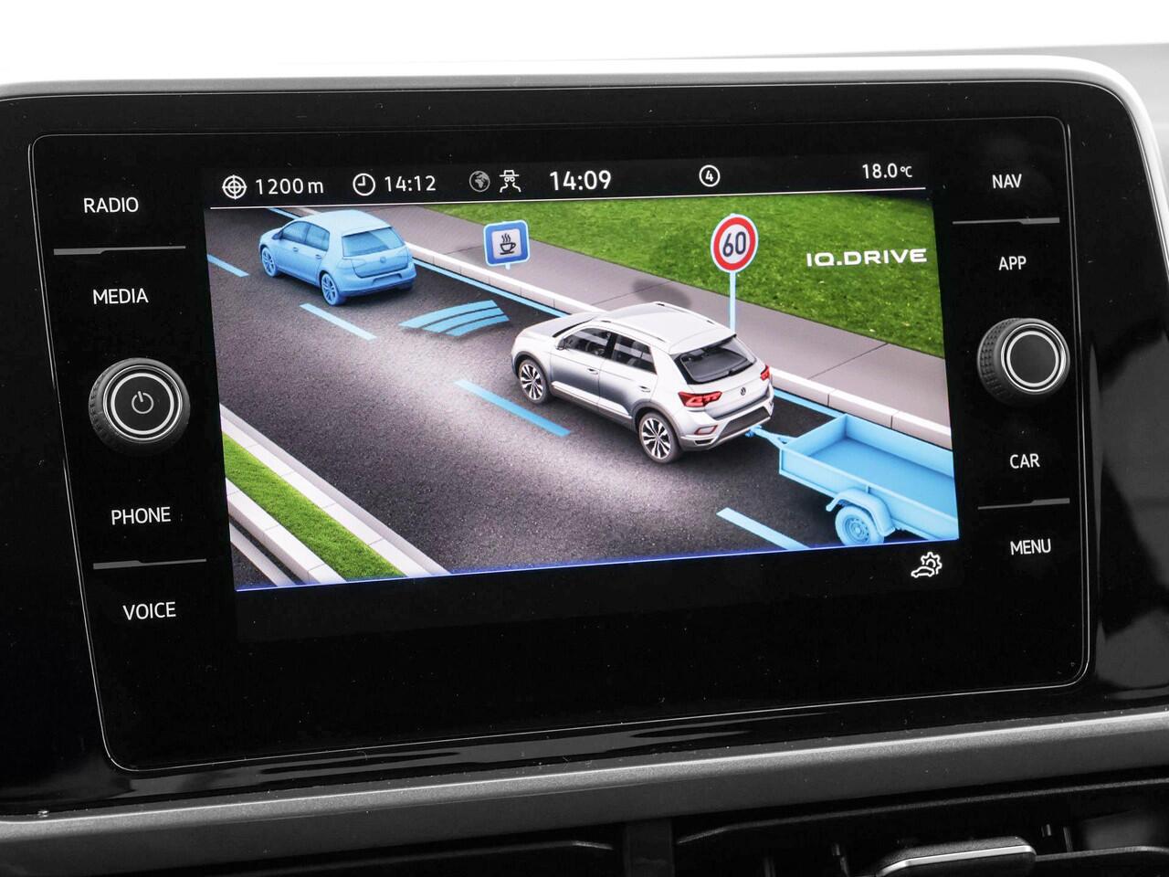 Volkswagen T-Roc 1.5 TSI 150pk DSG Style · Apple/Android Car Play · Afneembare Trekhaak · Massagefunctie Bestuurder · Stoelverwarming · Sportstoelen · Garantie t/m 07-01-2027