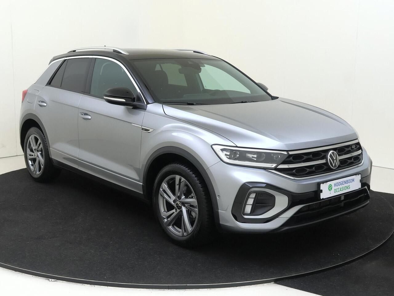 Volkswagen T-Roc 1.5 TSI R-Line | Trekhaak | Navi | Achteruitrijcamera | Parkeerassistent | Stoelverwarming | Adaptieve cruise control | CarPlay |