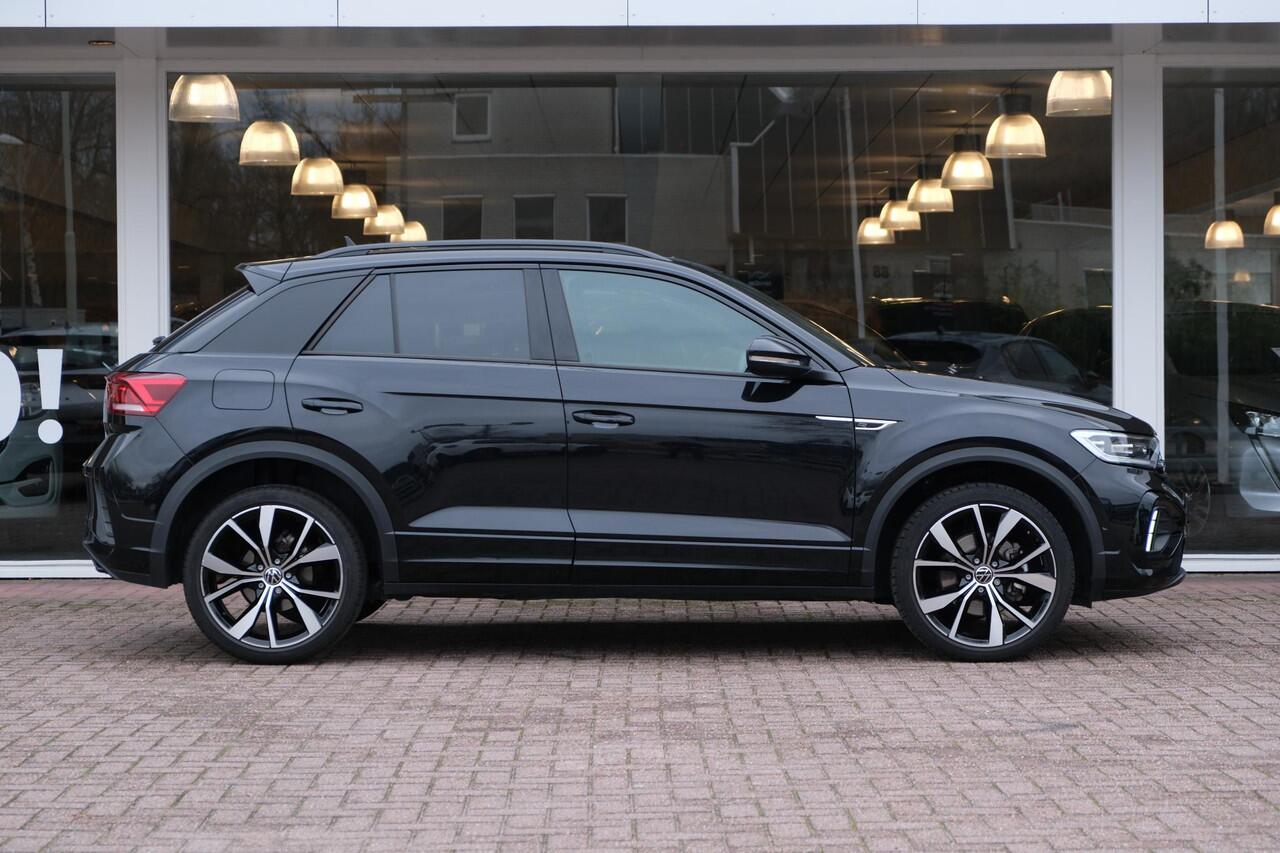 Volkswagen T-Roc 1.5 TSi 150pk DSG R-Line Black Edition | Black Style | App Connect | Panoramadak | Camera | Keyless | Elektrische Achterklep | Matrix LED | Winter Pakket