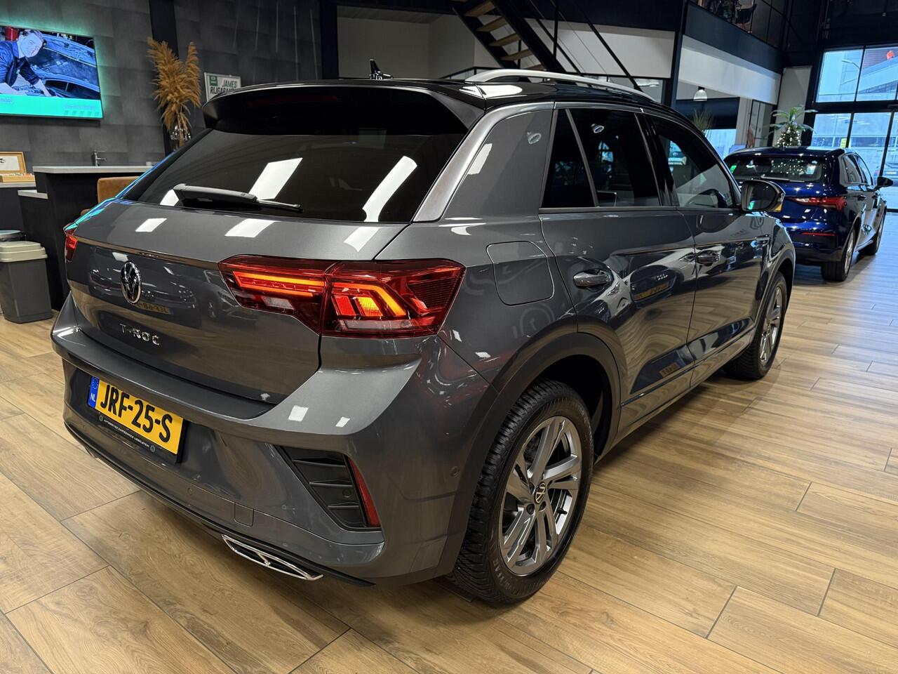 Volkswagen T-Roc 1.5 TSI R-Line First Edition |Navi|Carplay|Trekhaak|Stoelverwarming|LED Koplampen|DSG|All Season banden|