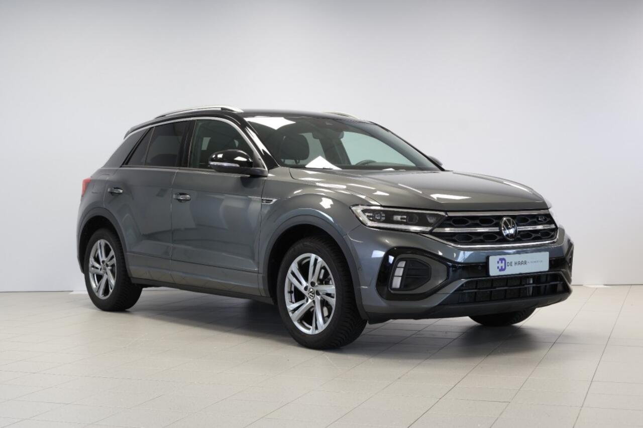 Volkswagen T-Roc 1.5 TSI 150pk DSG R-Line - Trekhaak - AllSeason banden - Stoelverwarming