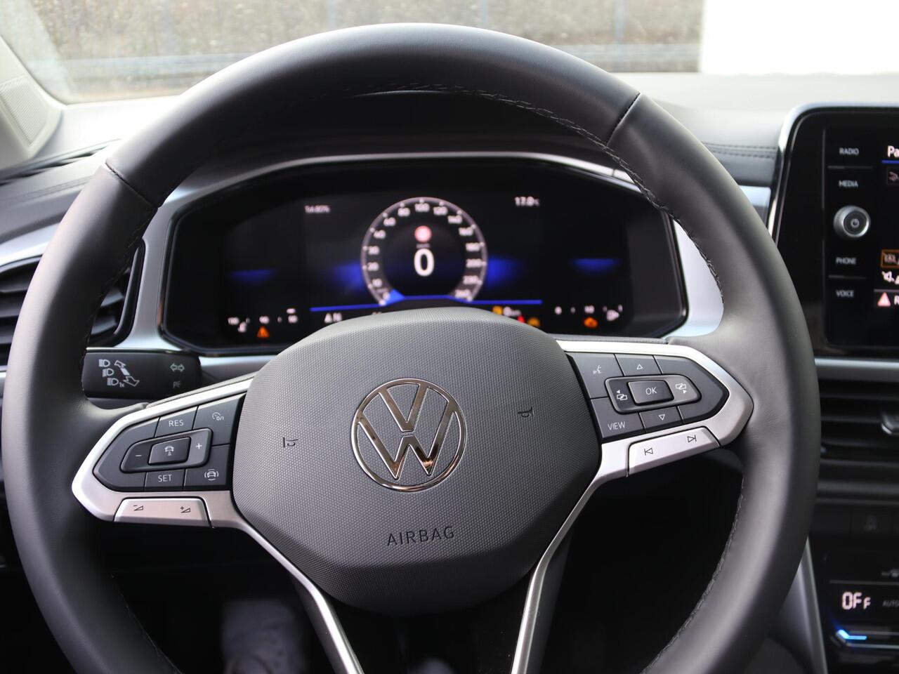 Volkswagen T-Roc Life Edition 1.0 85 kW / 116 pk TSI SUV 6 versn. H and | Navigatie | Climatronic | Stoel pakket |