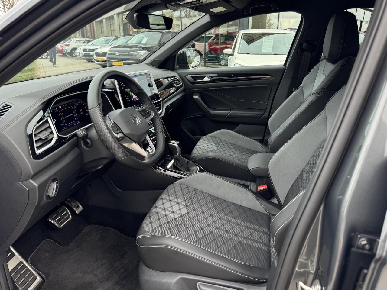 Volkswagen T-Roc 1.5 TSI R-Line AUTOMAAT | Camera | Stoelverw. | El.klep | Blindspot