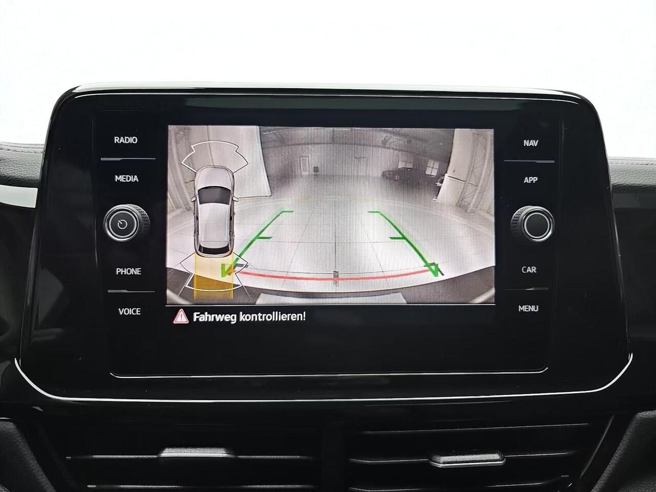 Volkswagen T-Roc R-LINE 1.5 TSI DSG