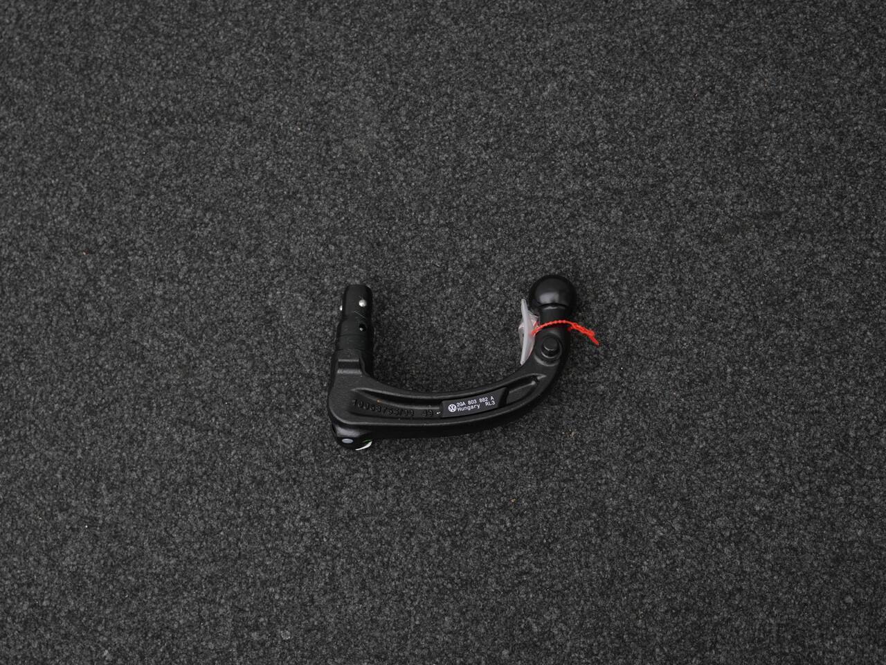 Volkswagen T-Roc 1.5 TSI 150 pk DSG R-Line Edition | Panoramadak | Trekhaak | IQ Light | Achteruitrijcamera | Navigatie