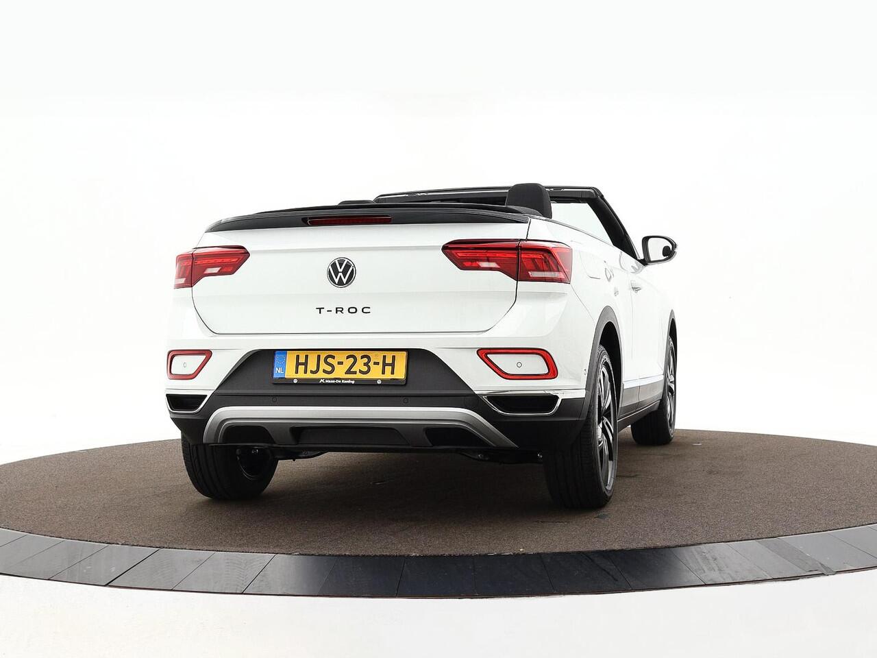 Volkswagen T-Roc Cabrio Style 1.0 115 pk Cabriolet 6 versn. Hand · Black style pakket · Comfort pakket · Multimedia pakket ·