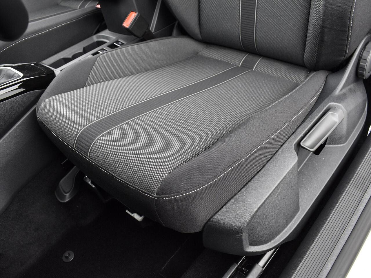 Volkswagen T-Roc Cabrio Style 1.0 115 pk Cabriolet 6 versn. Hand · Black style pakket · Comfort pakket · Multimedia pakket ·