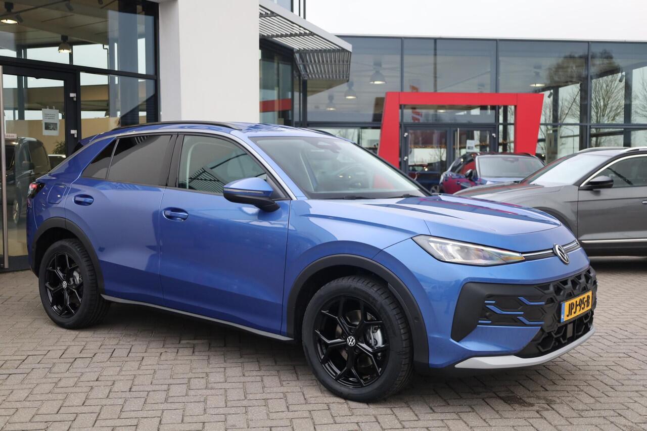 Volkswagen T-Roc 1.5 eTsi Life First Edition 115PK / 85kW DSG, DE NIEUWE T-ROC, Black pack Achteruitrijcamera, dodehoekdetectie (Side Assist), volledig digitaal instrumentenpaneel (Digital Cockpit), Apple Carplay & Android Auto, verwarmbare voorstoelen + stuurwiel, LED ko
