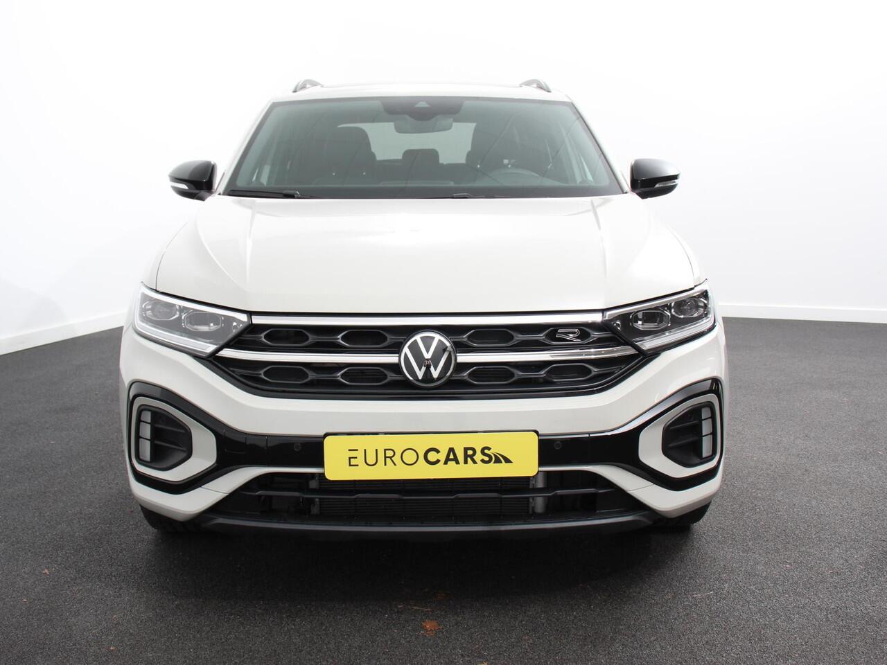 Volkswagen T-Roc 1.5 TSI R-Line+Blackpack Climate control | Adaptieve cruise control | Panoramadak | LED | Navigatie | Achteruitrijcamera | Parkeersensoren | Apple Carplay/ Android Auto | Radio