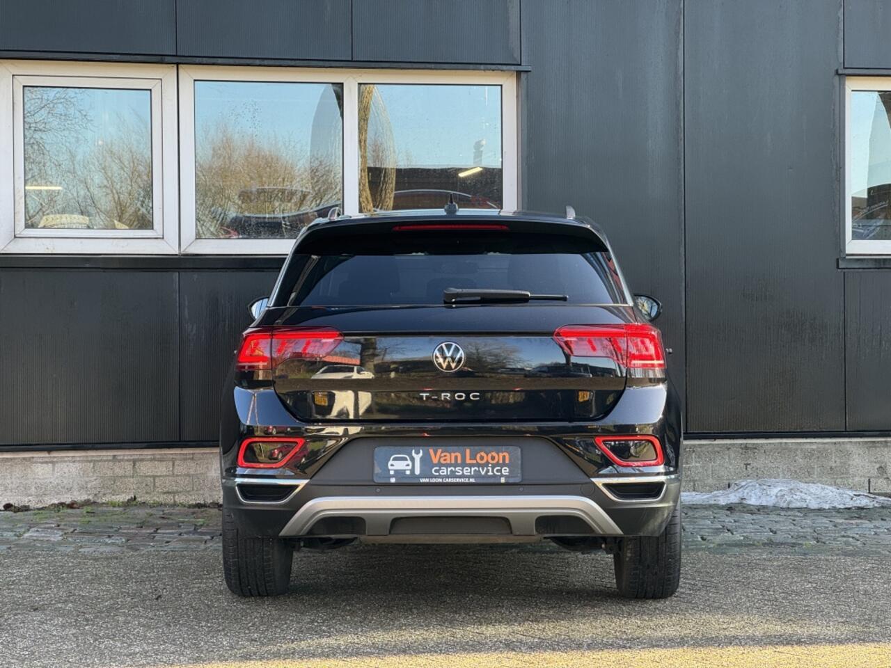 Volkswagen T-Roc 1.5TSI Aut. Style/iQ Light/Dodehoekdet/Carplay/Stoelverw/Elek ac