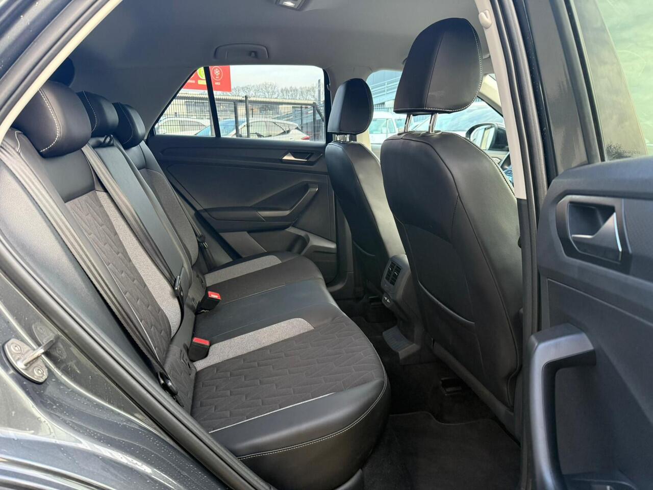 Volkswagen T-Roc 1.0 TSI Goal Edition *Navi & LED*