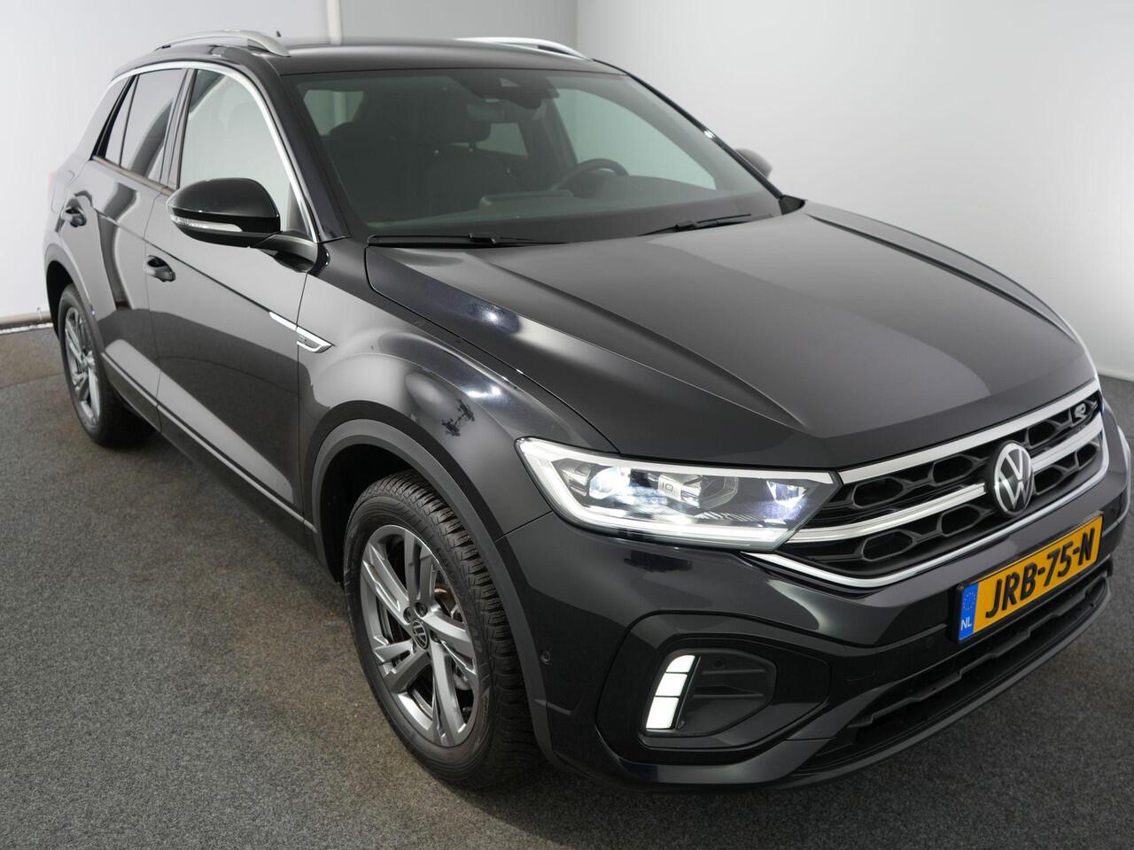 Volkswagen T-Roc 1.5 TSI R-Line Edition | IQ Light | Trekhaak | Camera | ACC | Ergo-active