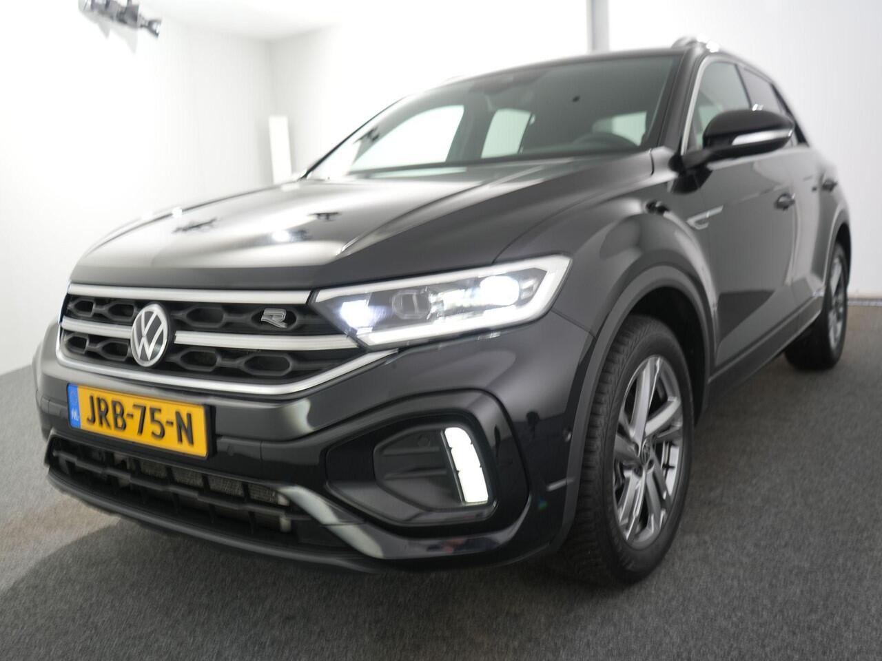 Volkswagen T-Roc 1.5 TSI R-Line Edition | IQ Light | Trekhaak | Camera | ACC | Ergo-active