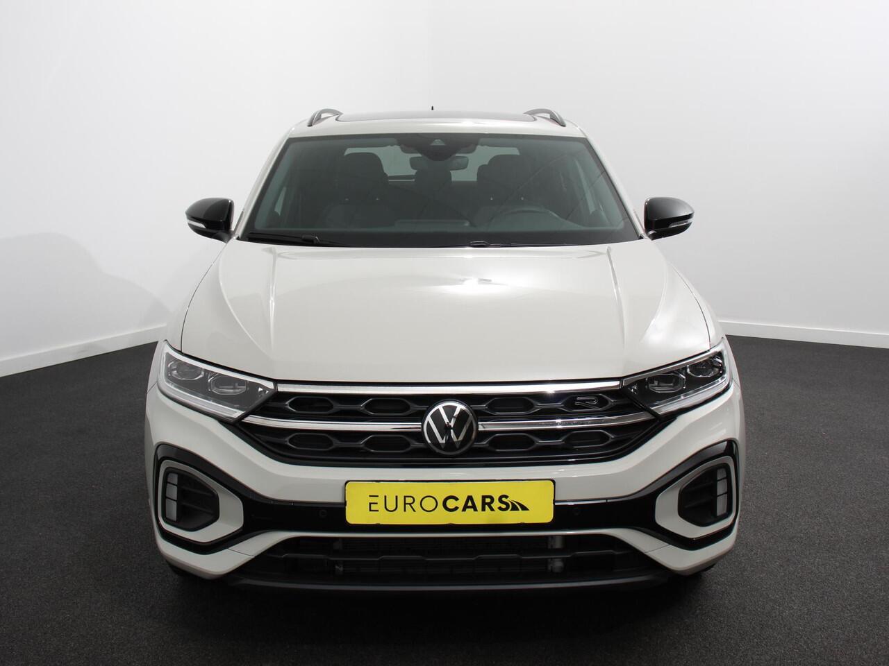 Volkswagen T-Roc 1.5 TSI DSG R-Line+Blackpack | Climate control | Adaptieve cruise control | Panoramadak | LED | Navigatie | Achteruitrijcamera | Parkeersensoren | Apple Carplay/ Android Auto | Radio