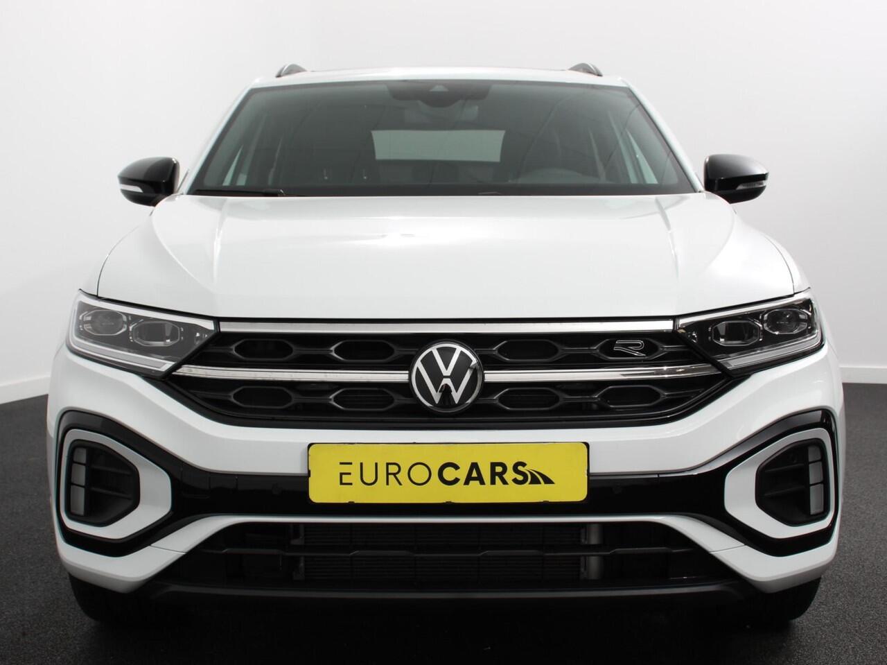 Volkswagen T-Roc 1.5 TSI DSG R-Line+Blackpack | Panorama dak | Climate control | Adaptieve cruise control | LED | Navigatie | Achteruitrijcamera | Parkeersensoren | Apple Carplay/ Android Auto | Radio