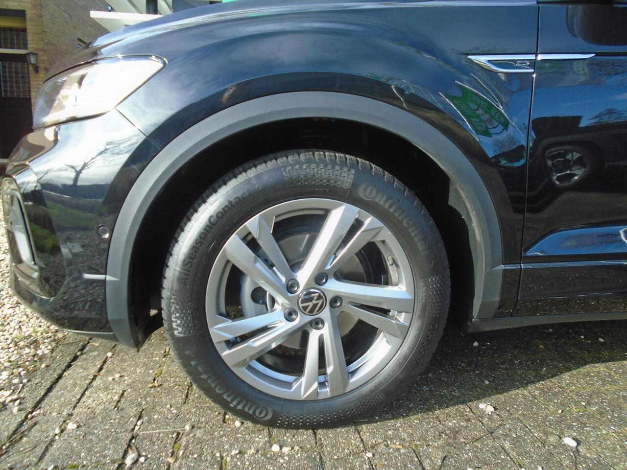 Volkswagen T-Roc 1.5 TSI R-Line Edition Groot navigatiescherm, AFn trekhaak af fabriek